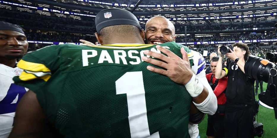 Cowboys’ Jerry Jones reacts live to Micah Parsons’ Packers arrival in Dallas