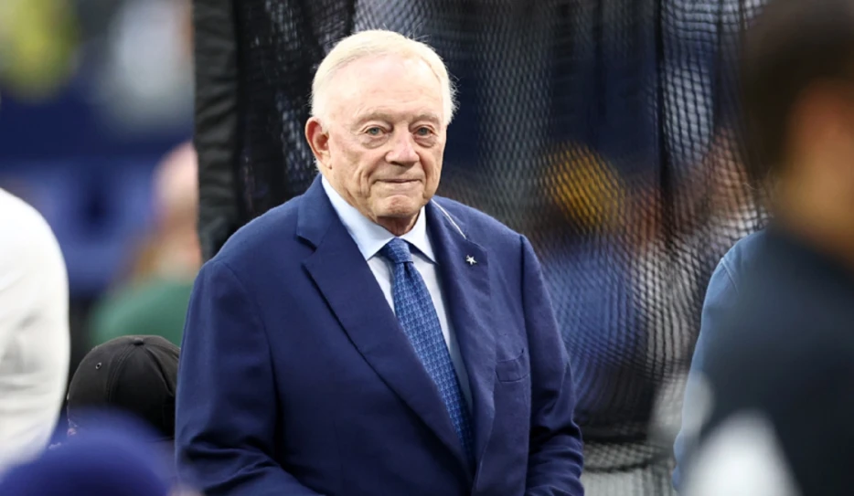 ‘Dak Was Indespensable &amp; Micah Wasn’t’ Jerry Jones Defends Micah Parsons Trade After Cowboys-Packers Tie