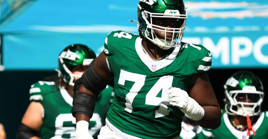 Dolphins bring the pass rushing heat. Is the offensive line ready?