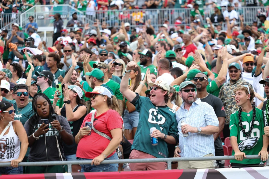 Eagles Fans Absolutely Took Over the Tampa Bay Buccaneers’ Stadium