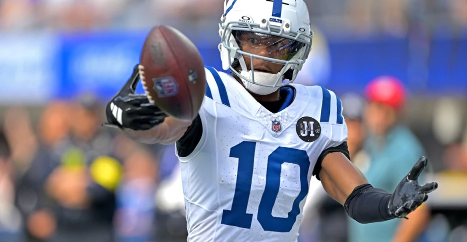 Multiple AD Mitchell Mishaps Loom Large in Loss to Rams