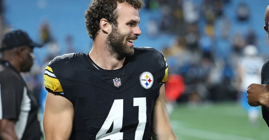 Payton Wilson credits his father for epic chase-down tackle vs. Vikings