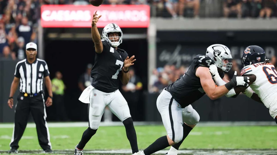 Pete Carroll ‘not worried’ about Geno Smith amid terrible Raiders start