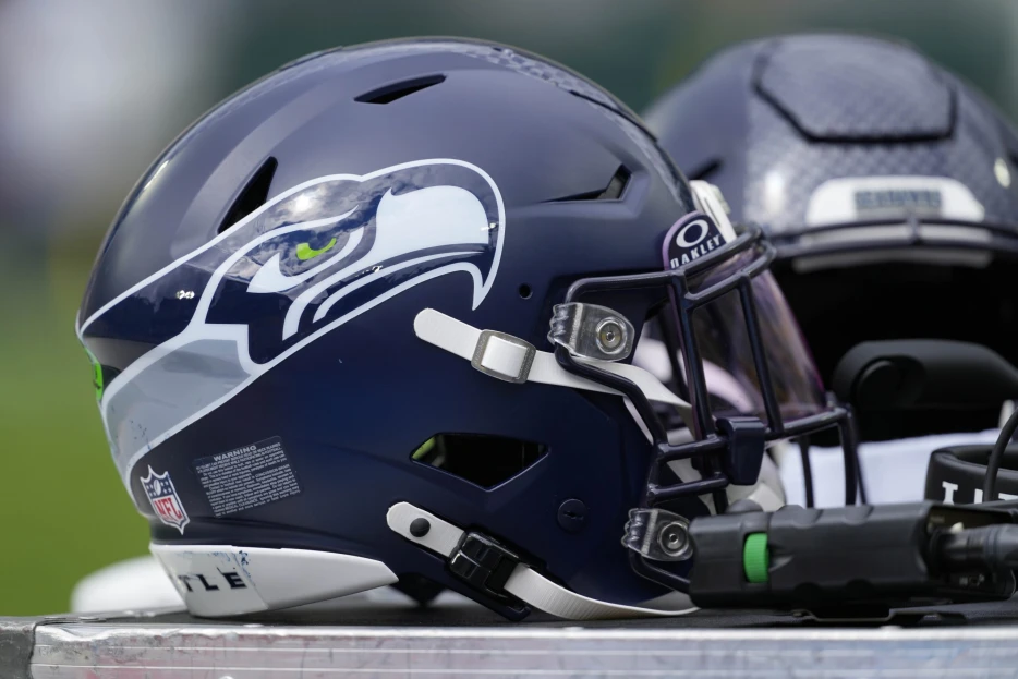 Seahawks Signing OL Logan Brown To Practice Squad