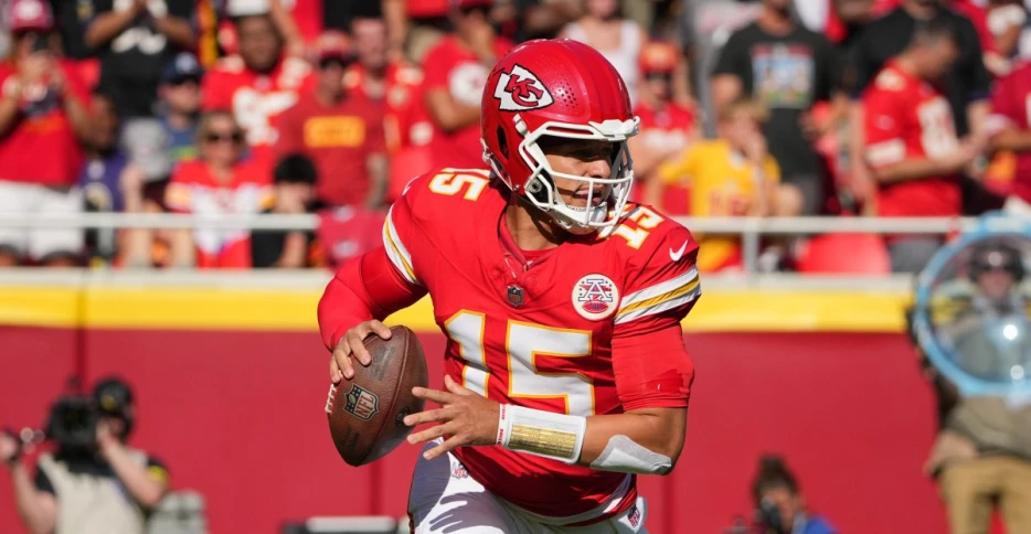 VOTE: Patrick Mahomes nominated for FedEx Air player of the week