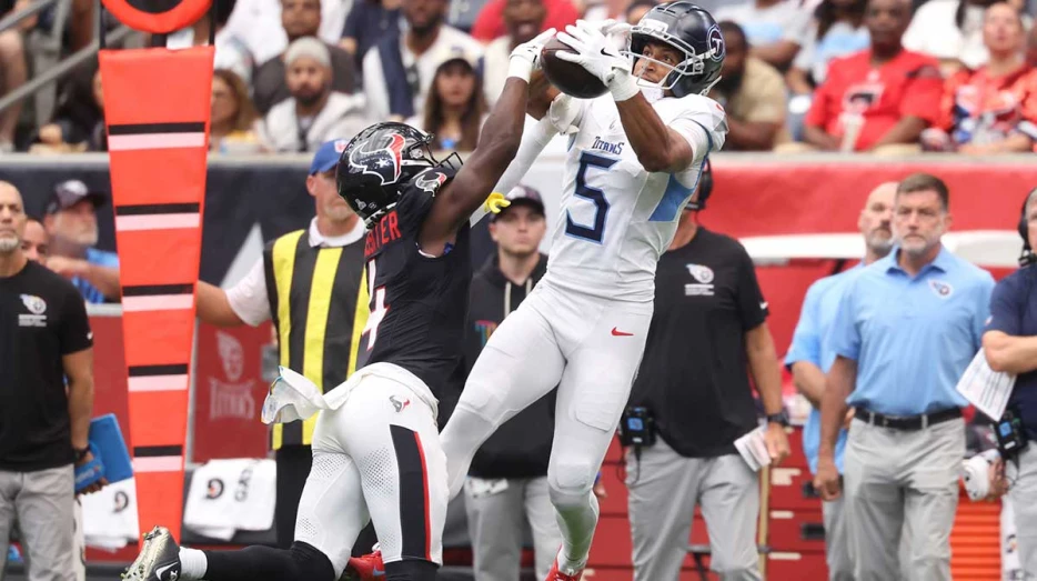3 fantasy football waiver wire targets to replace Tyreek Hill
