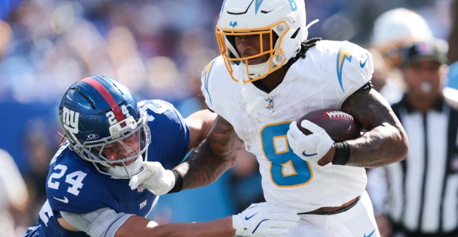 Best and worst PFF grades from Chargers-Giants: Look away if you’re an offensive lineman