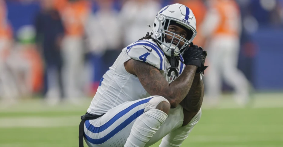 Colts are ‘evaluating everyone’ including struggling veteran starting CB Xavien Howard