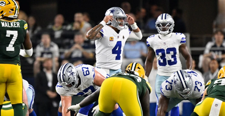 Cowboys news: Gap between offense and defense is literally as wide as possible
