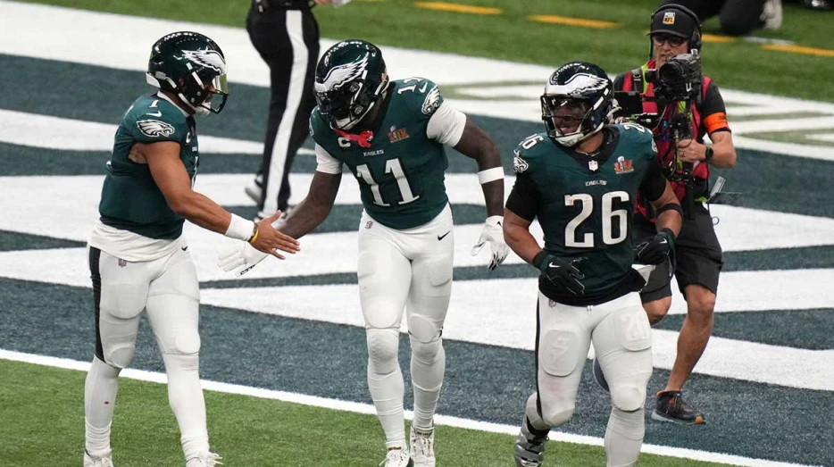 Dan Orlovsky is apoplectic about Eagles fans’ Jalen Hurts-A.J. Brown demands