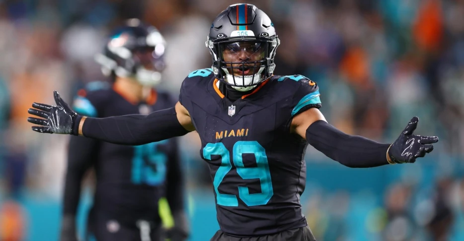 Dolphins secure their first win of the season – The Splash Zone 9/30/25