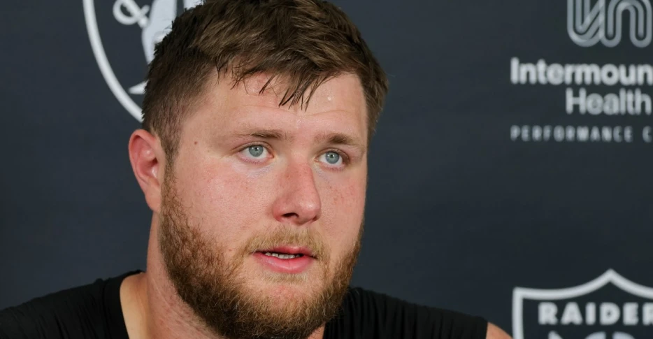 Kolton Miller injury worse than hoped, reportedly headed to IR