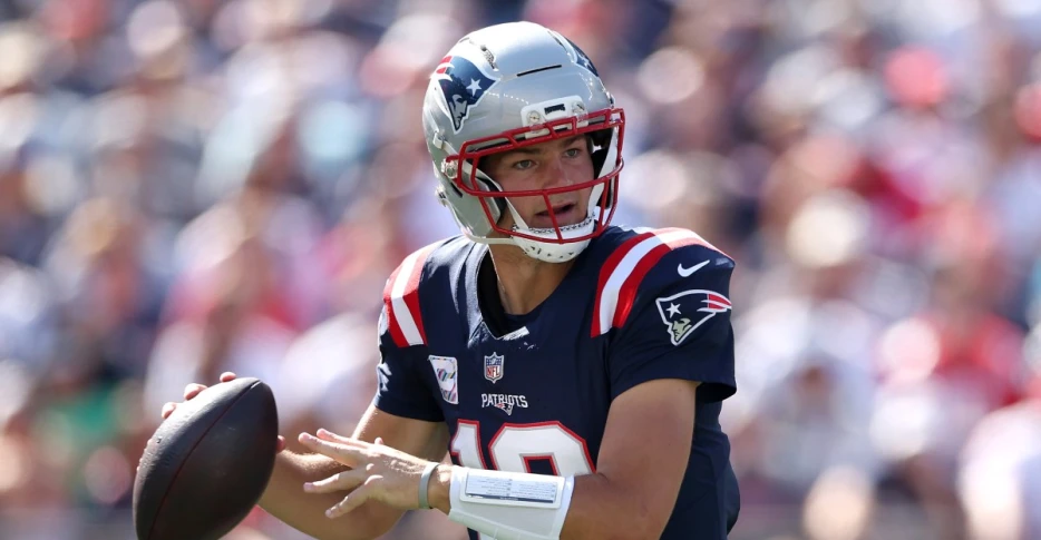 Maye’s Plays: Patriots QB puts exclamation point on strong opening month