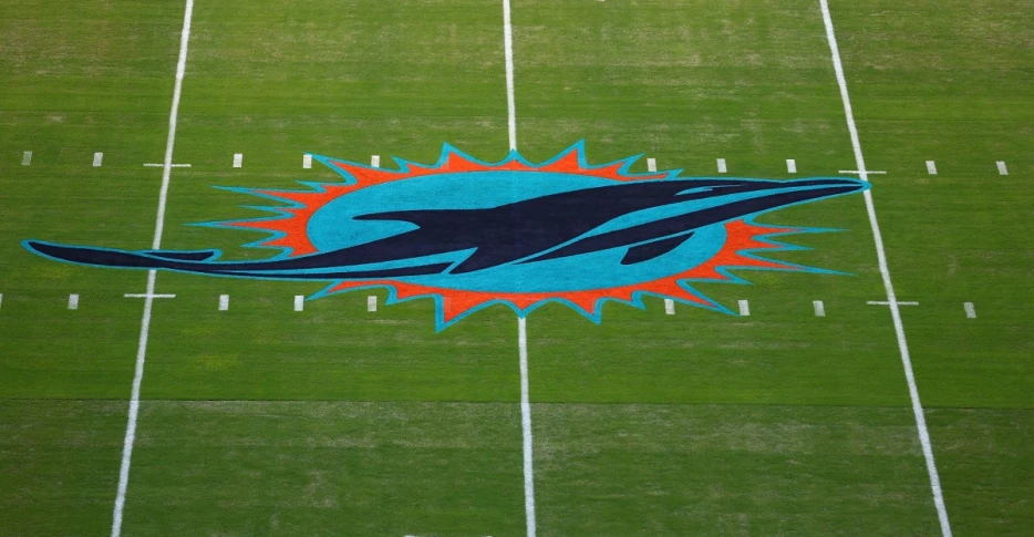 NFL odds Week 5: Dolphins receive slight nod over Panthers despite Tyreek Hill injury