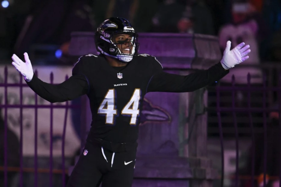 Ravens CB Marlon Humphrey, LB Roquan Smith To Miss Time