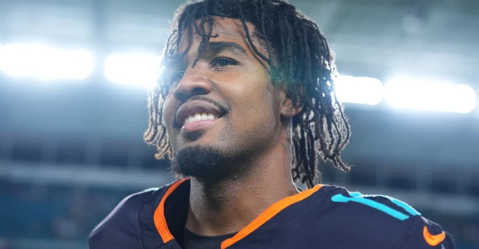 The time is now for Jaylen Waddle to become the superstar the Dolphins drafted him to be