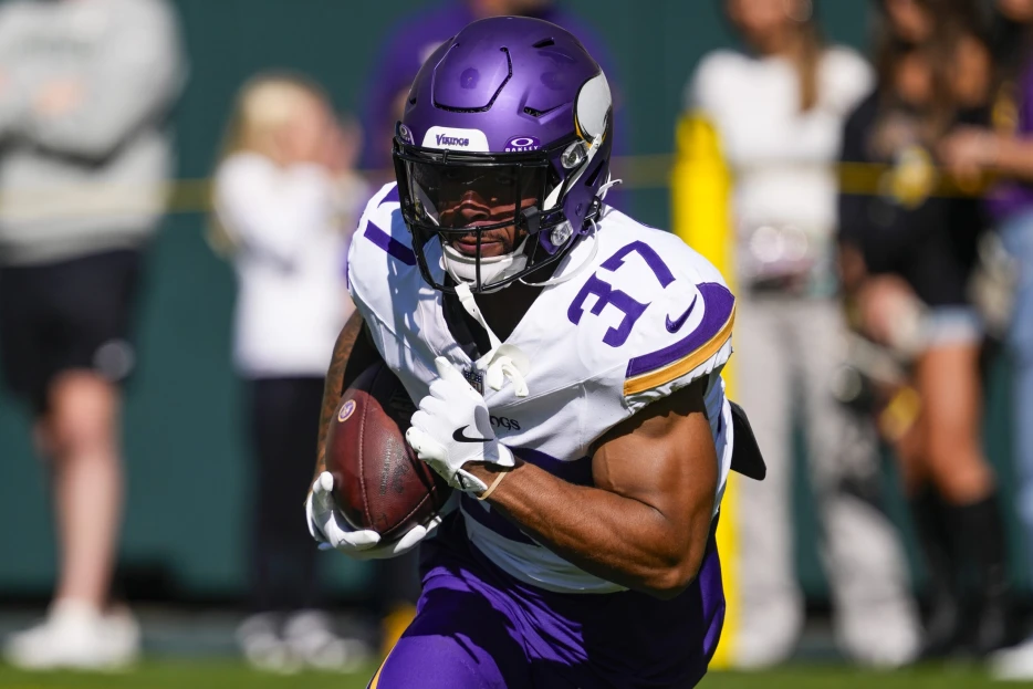 Seahawks Signing RB Myles Gaskin To Practice Squad
