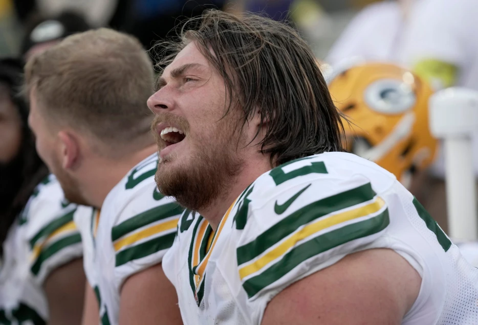 Titans Claim OT Brant Banks Off Waivers From Packers