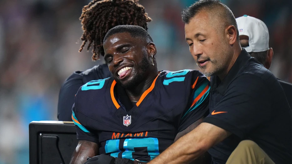 Tyreek Hill’s surgery update comes with a Bible verse