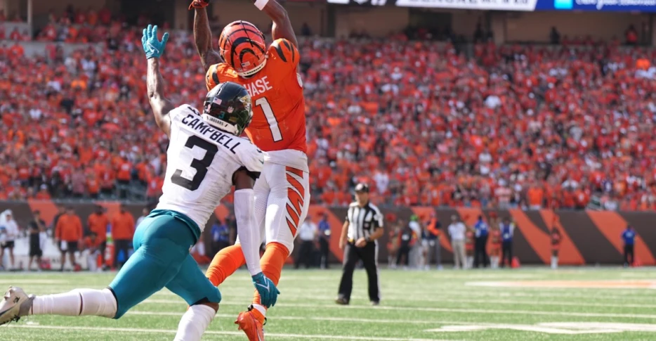 Bengals News (10/2): More 50-50 balls for Tee Higgins and Ja’Marr Chase