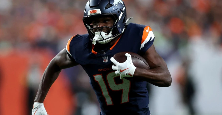 Broncos vs. Eagles: Wednesday practice participation report