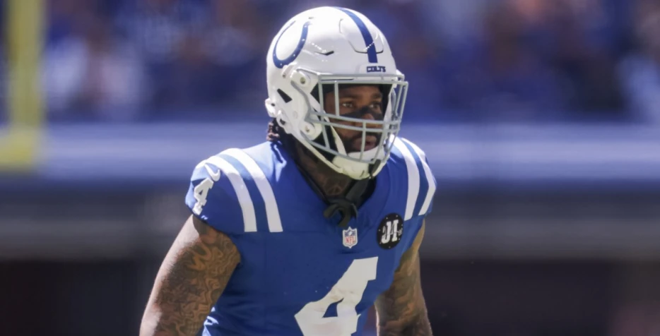 Colts struggling veteran CB Xavien Howard announces abrupt retirement