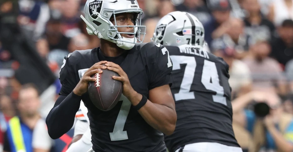 Don’t expect a Raiders’ quarterback competition