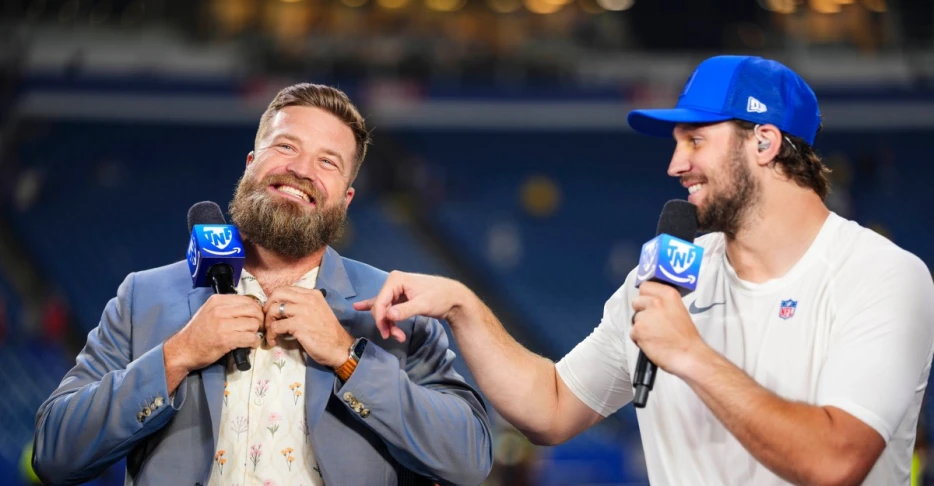 Fitz &amp; Whit discuss being part of Bills Mafia family