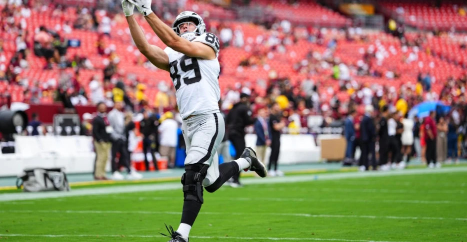 Raiders expect Brock Bowers to play Sunday