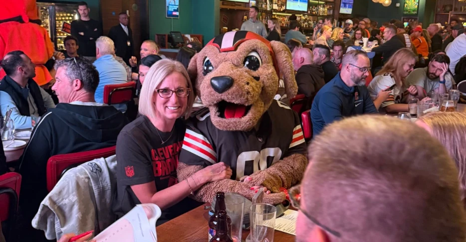 Browns fans taking over London for Week 5 Vikings game: Pics, videos included