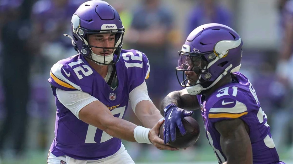 Cam Akers now has longest TD pass for Vikings this season