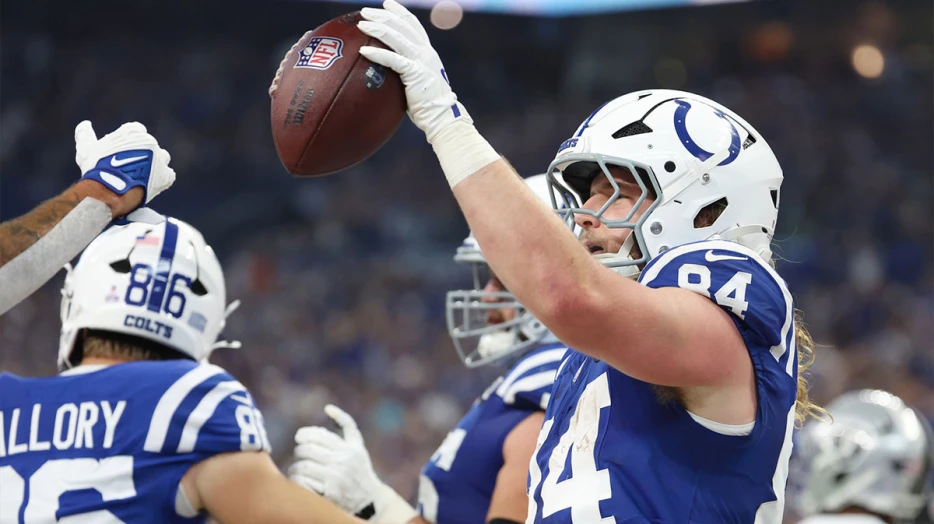 Colts’ Tyler Warren much better at catching TDs than throwing them