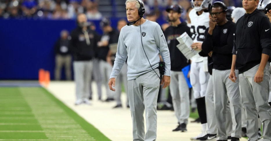 Raiders-Colts score: Pete Carroll and Geno Smith are failing