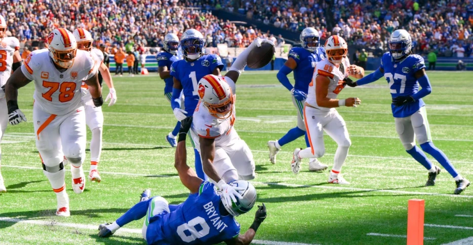Week 5 Game Recap: David snags clutch interception, Mayfield does it again; Bucs win