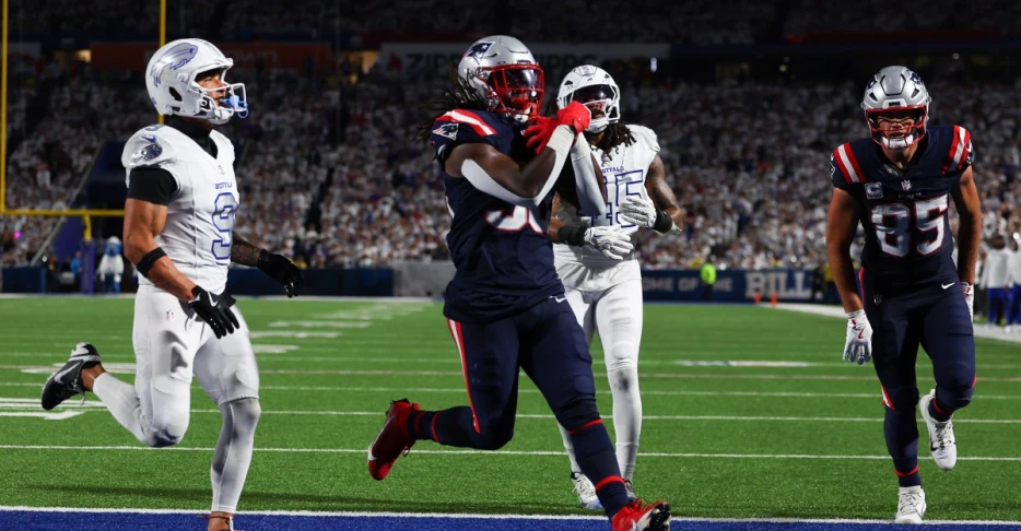 Fan Notes from the Patriots’ 23-20 win over the Bills