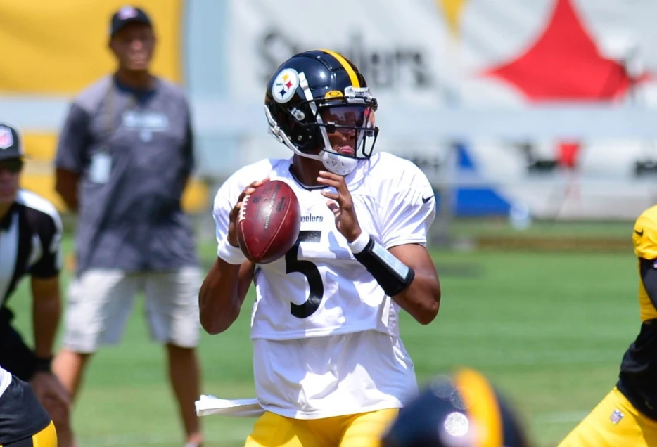Former Steelers QB Faults Team for Lack of Success