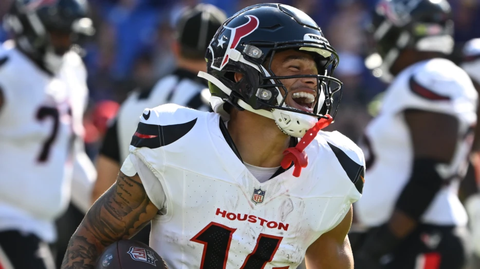 NFL Rookie’s Mom Scolds Jaire Alexander For Trying To Snatch Her Son’s First Touchdown Ball After Celebration Sparks Scuffle