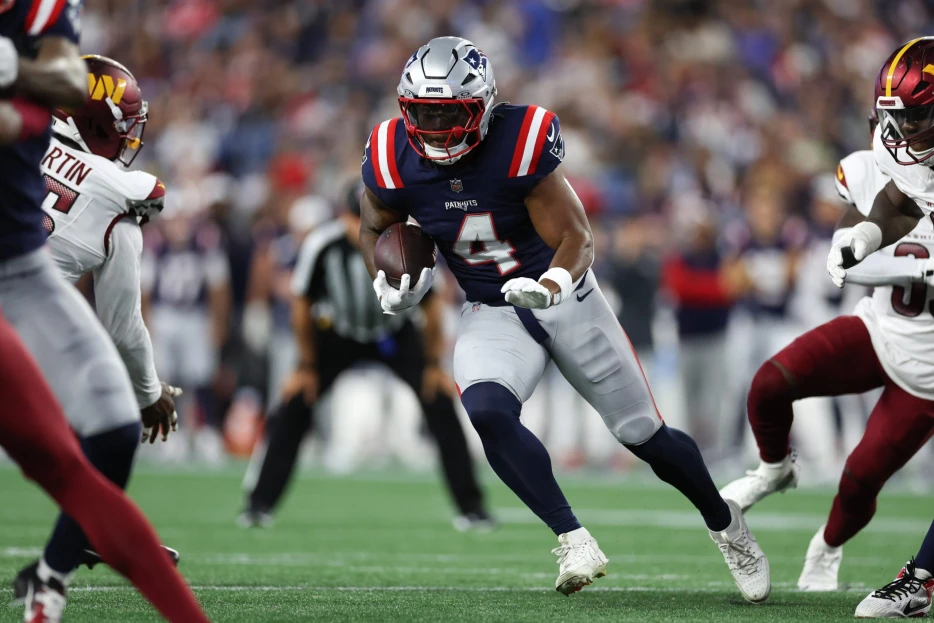 Patriots RB Antonio Gibson Out For Season With Torn ACL