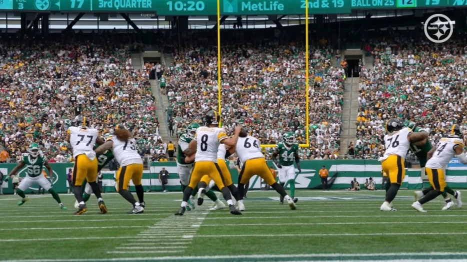 ‘Still A Brilliant Guy Playing Quarterback:’ Todd Haley Impressed With Aaron Rodgers So Far