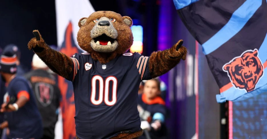 The Bear’s Den, October 6, 2025
