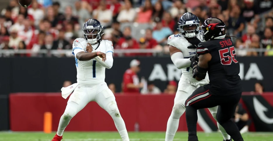 Titans complete miracle comeback to beat the Cardinals 22-21