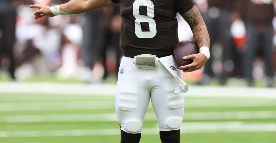 Daily Dawg Chow 10/7: Browns news; Offensive and defensive snapcounts, underdogs in Pittsburgh, more