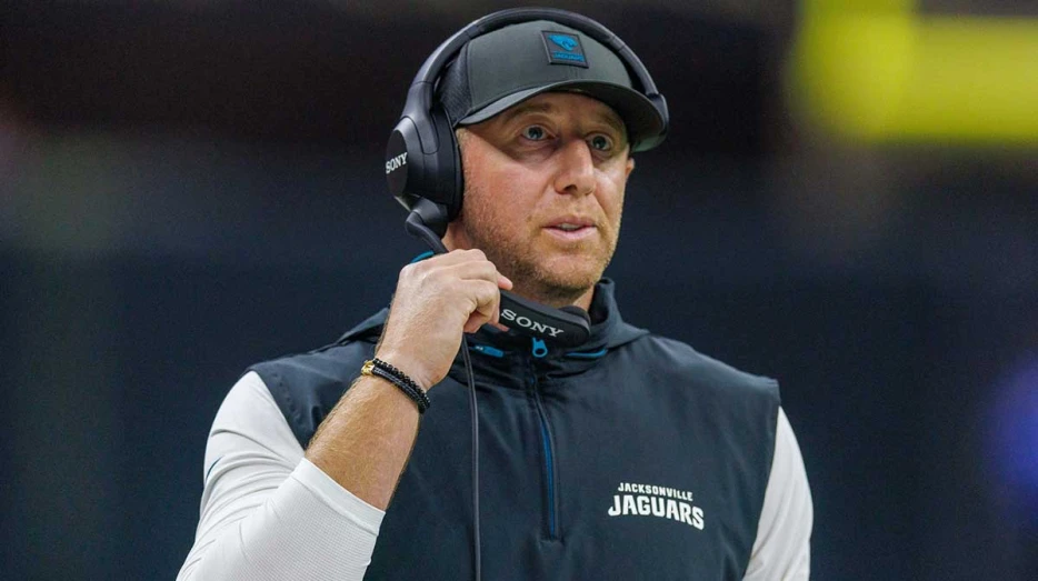 Jaguars’ Liam Coen squashes beef with Robert Saleh, Kyle Shanahan