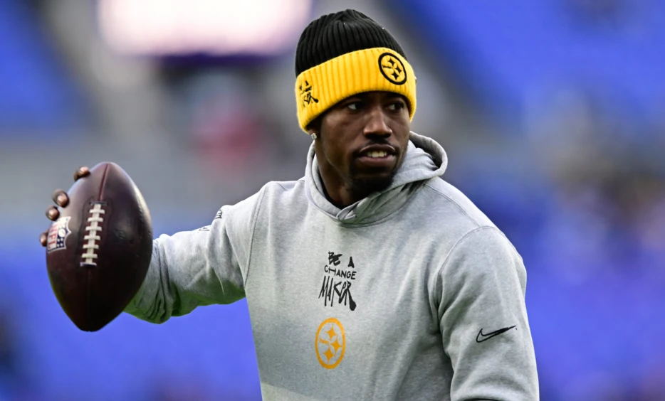 Locked On Steelers: Can Joey Porter Jr. Step Up for Jalen Ramsey?