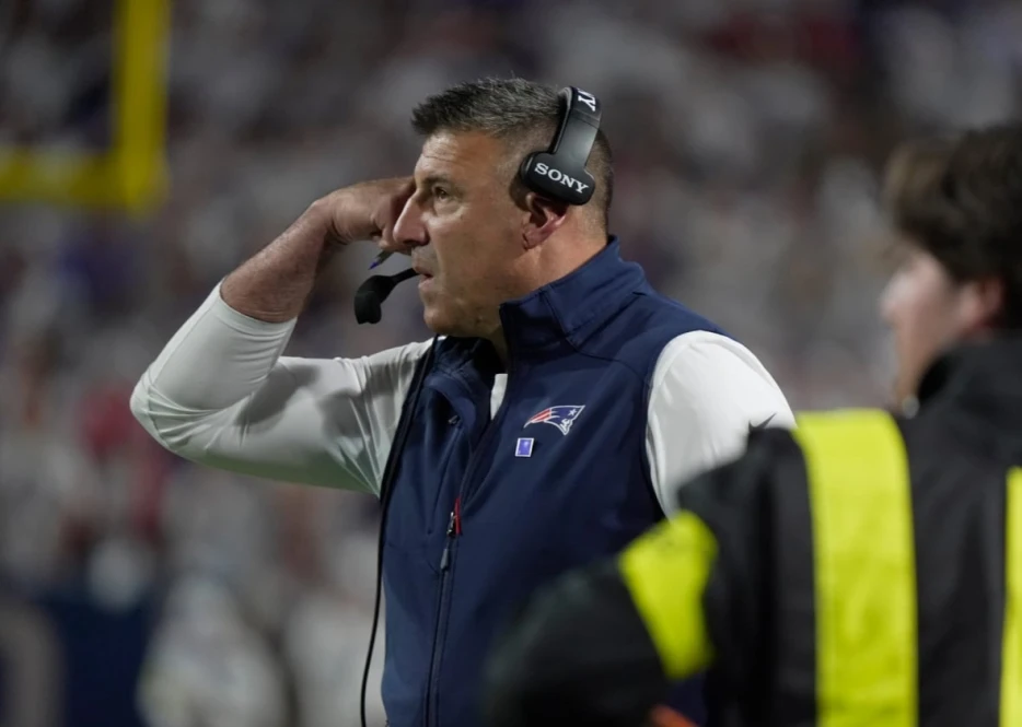 Mike Vrabel Defends Running Back Amid Ongoing Struggles