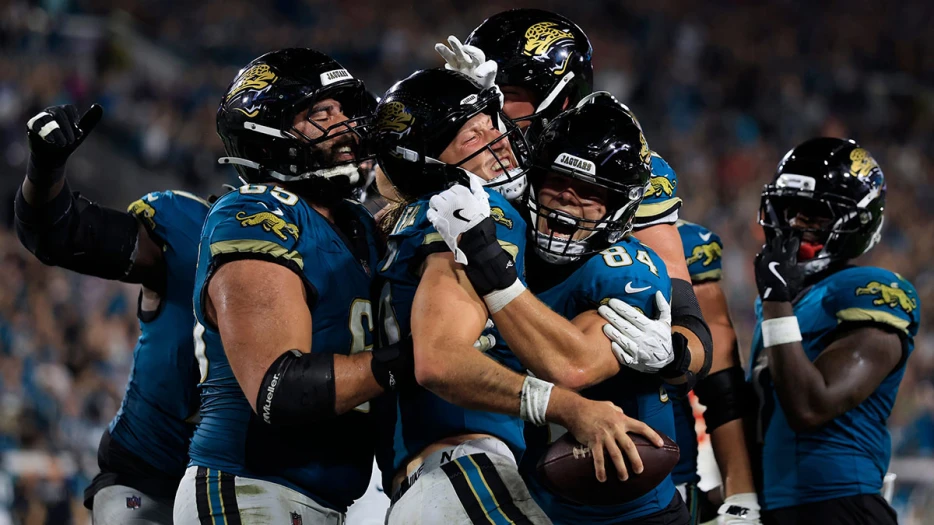 Trevor Lawrence, Jaguars end 16-year drought vs. Chiefs