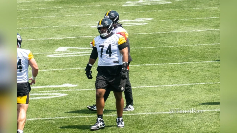 ‘Couple Wrinkles’ That ‘I Can’t Talk About Until After The Game:’ Beat Writer Teases Plan For OL Spencer Anderson