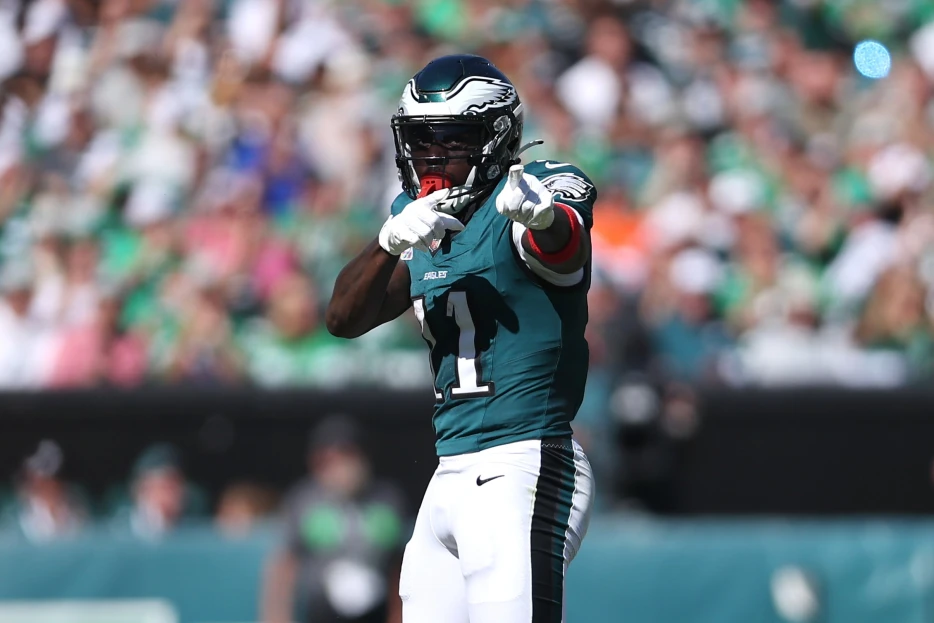 Giants’ Brian Daboll Takes Shot at Eagles: A.J. Brown Is ‘Open a Lot’