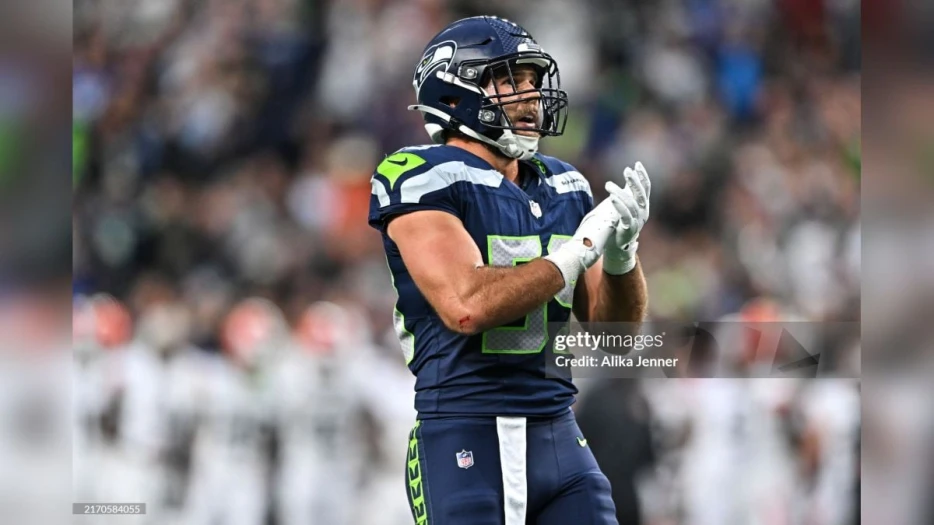 Steelers Lose LB Jon Rhattigan To Raiders