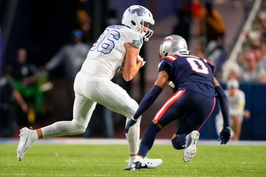 Christian Gonzalez Praises QB Spencer Rattler Ahead Of Week 6 Matchup